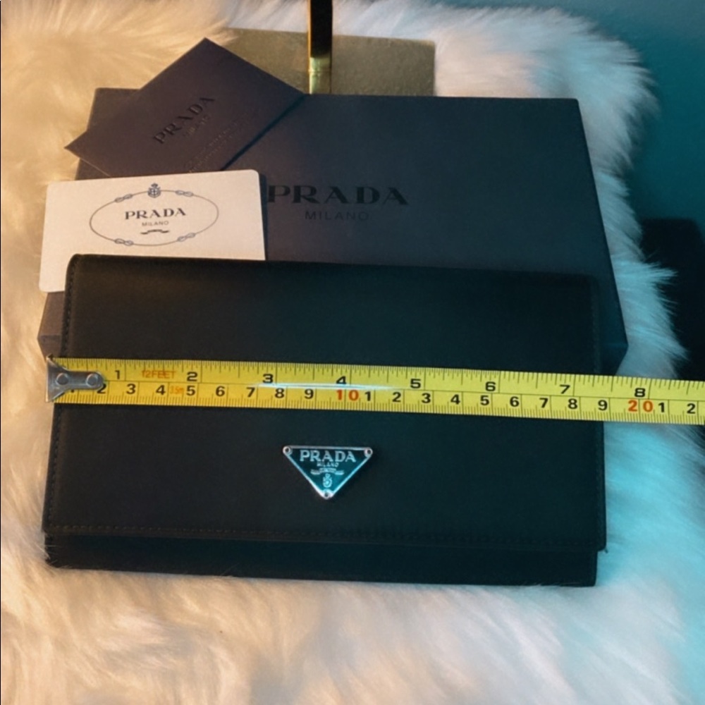 PRADA Wallet - Picture 5 of 12